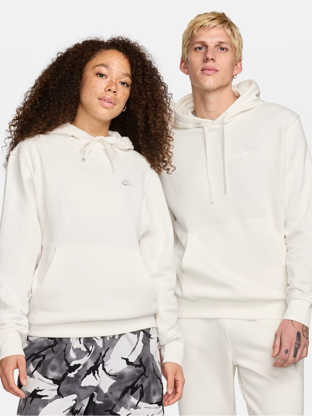 Nike Men’s Off-White Fleece Pullover Hoodie